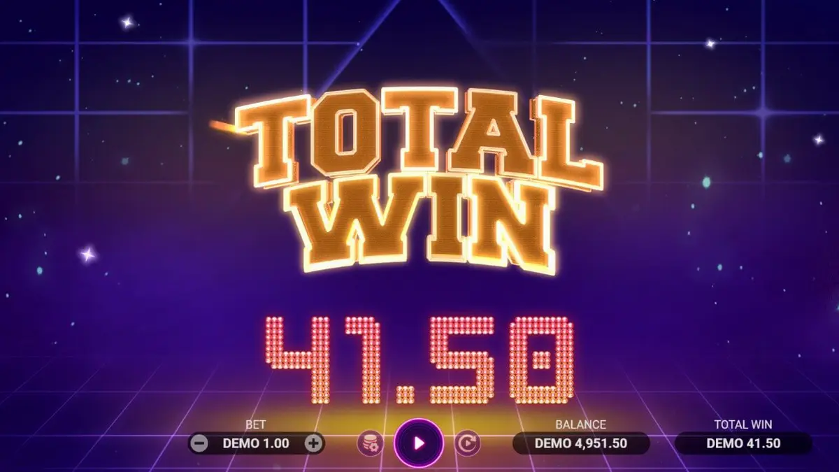 Tampilan visual futuristik dan neon dari slot Luck Reactor oleh Evoplay